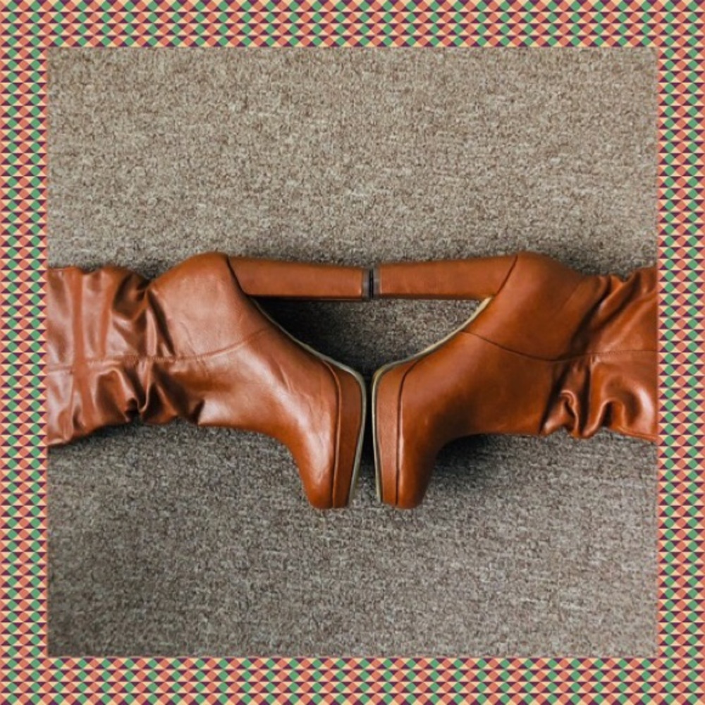 Women’s Knee high boots - Picture 7 of 7